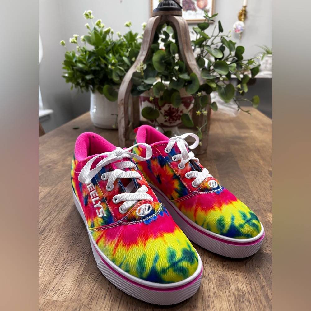 Heelys women’s/youth tie died wheeled shoes - Picture 2 of 8